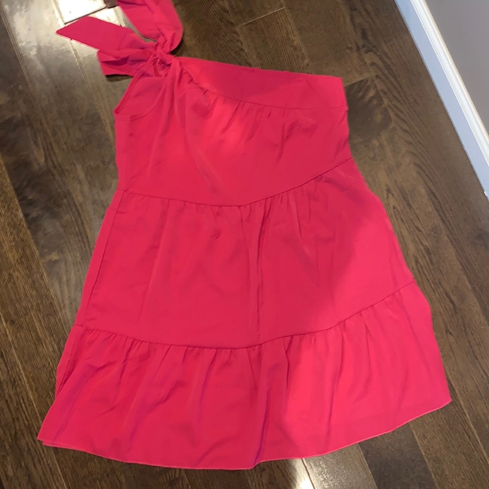 One shoulder dress
